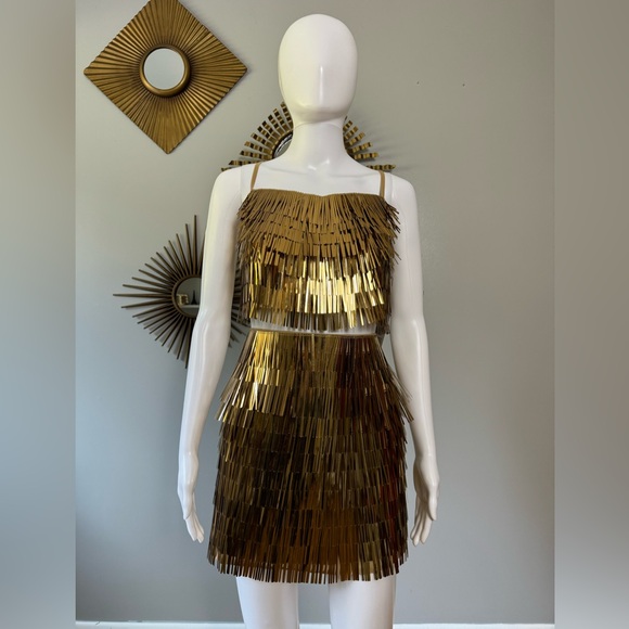 ASOS Design - Top and Skirt Set in Gold Shard Sequin - Picture 4 of 14